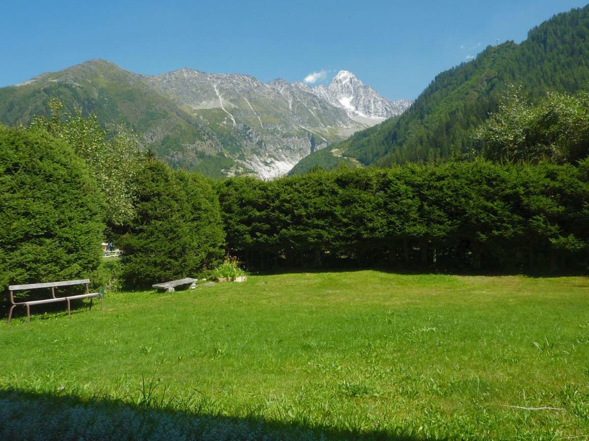 Chalets Pyrene Mont-Blanc Chamonix Bagian luar foto
