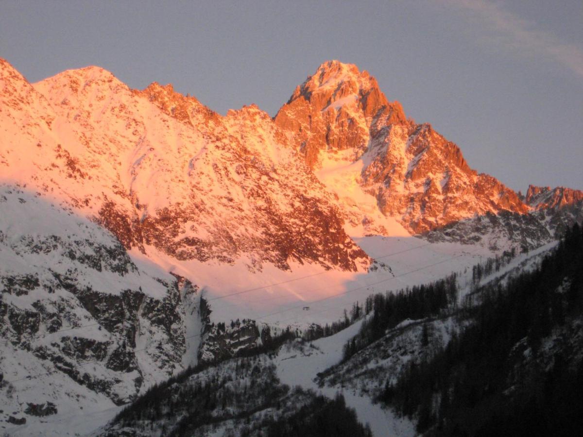 Chalets Pyrene Mont-Blanc Chamonix Bagian luar foto