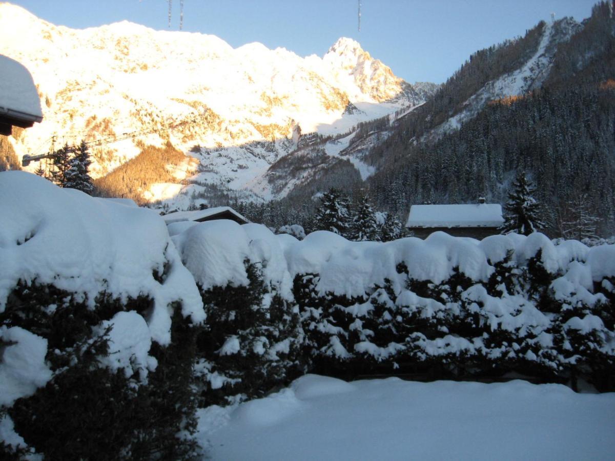 Chalets Pyrene Mont-Blanc Chamonix Bagian luar foto
